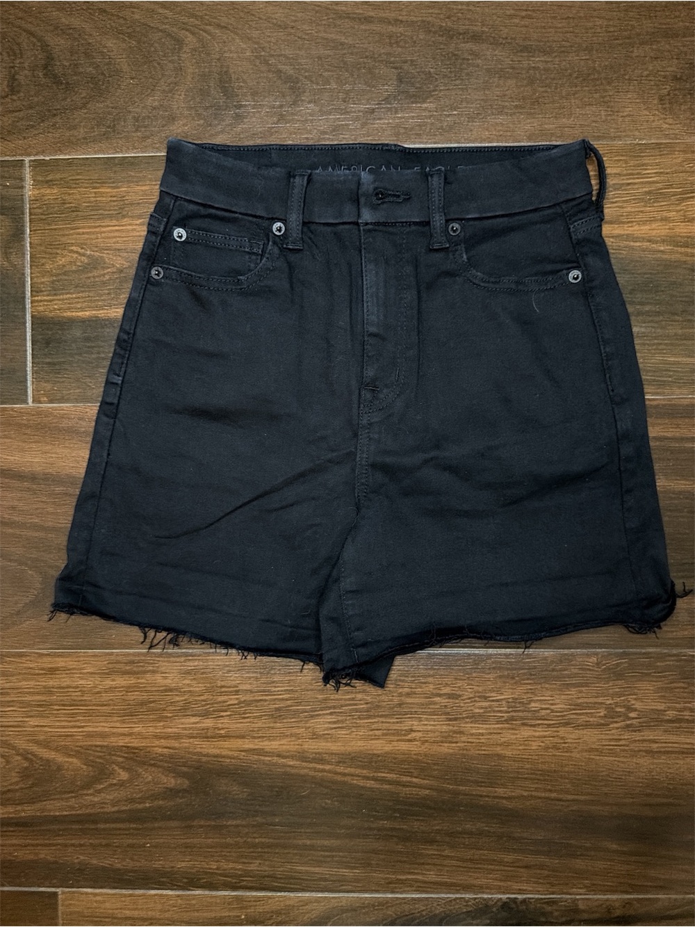 American Eagle Outfitters Women’s Black High-Rise Denim Shorts Size 4, NWT